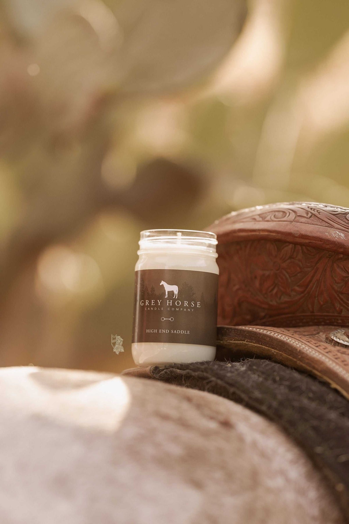 High End Saddle - Scent of the Month - Deeunta Domain